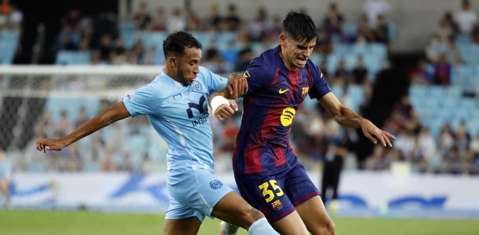 规则, 尽管他目前, 世界杯的西