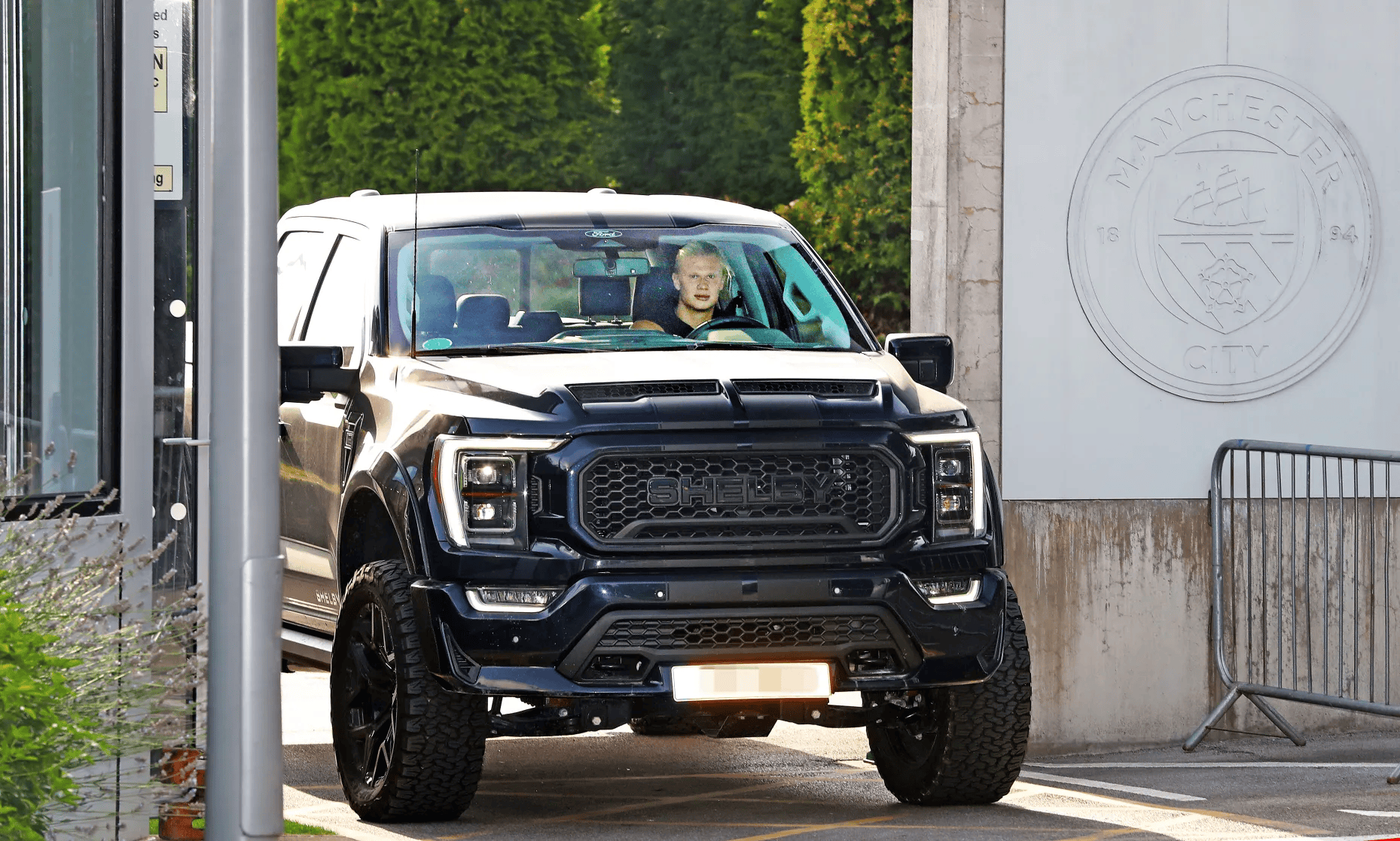 KpIwr, 友在伊比萨 KpIwr, 友在伊比萨