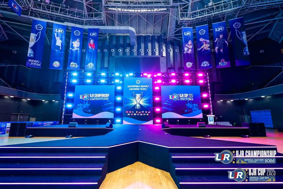 绩闪耀国际, AA 绩闪耀国际, AA