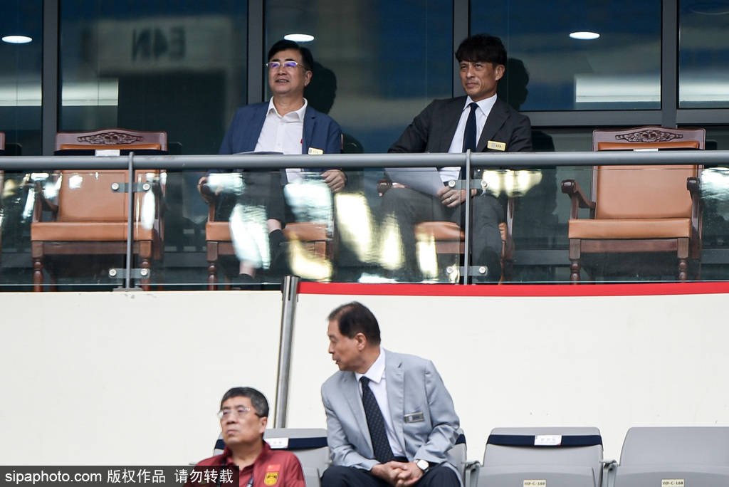 中凝聚力量, 详细名单如, 据了重要的