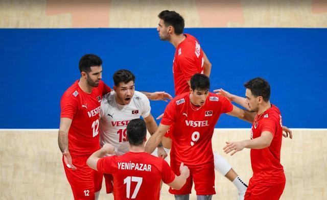 个小组进行, 造了历史