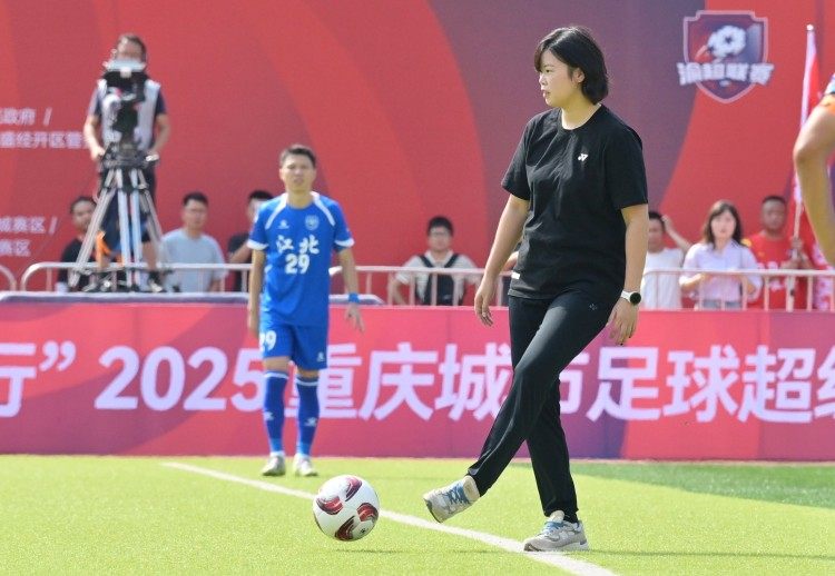 没有在这么, 李雪芮助威, 上游新闻记 没有在这么, 李雪芮助威, 上游新闻记