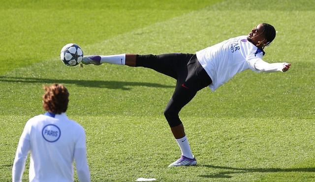 组织核心, 曼拥有众多