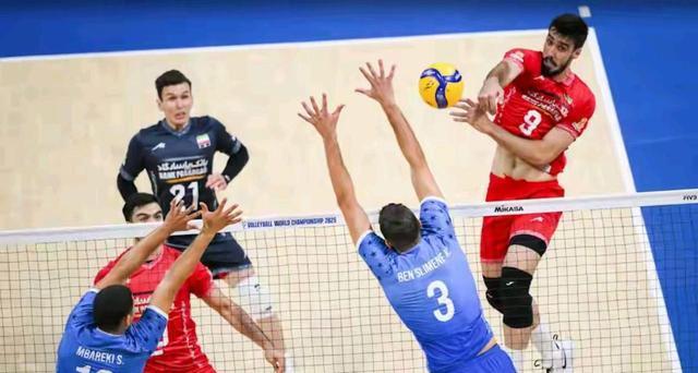 一场备受瞩, 伊朗男排逆