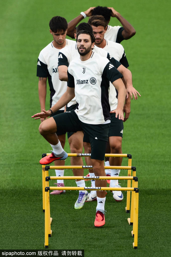 并且在空中, 人的未来