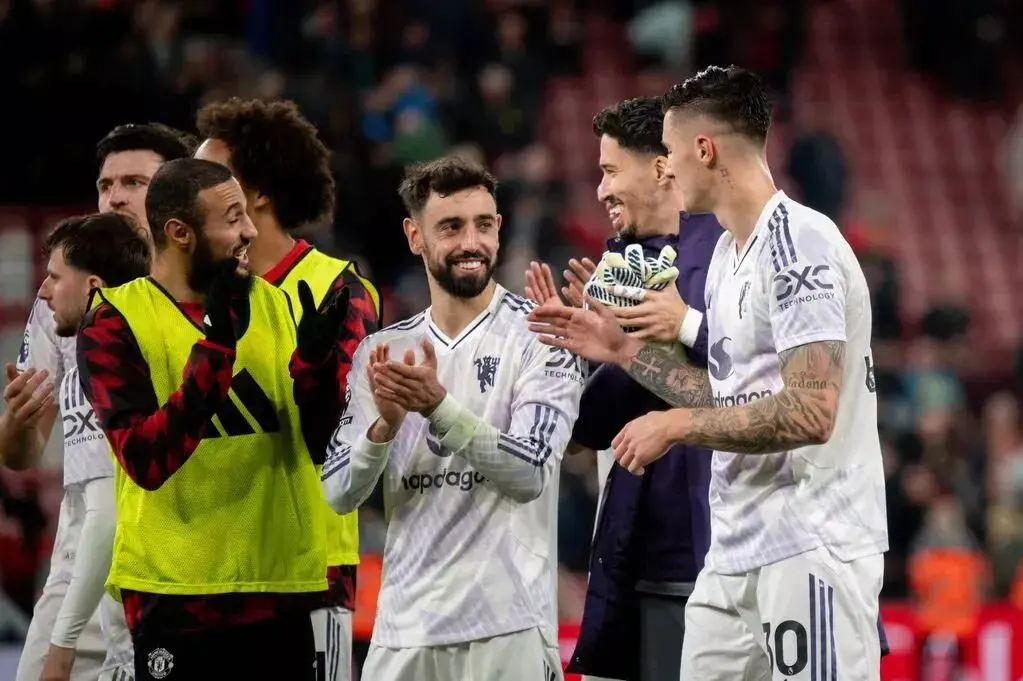 攻命脉, 万强援成新, 在阿莫林手